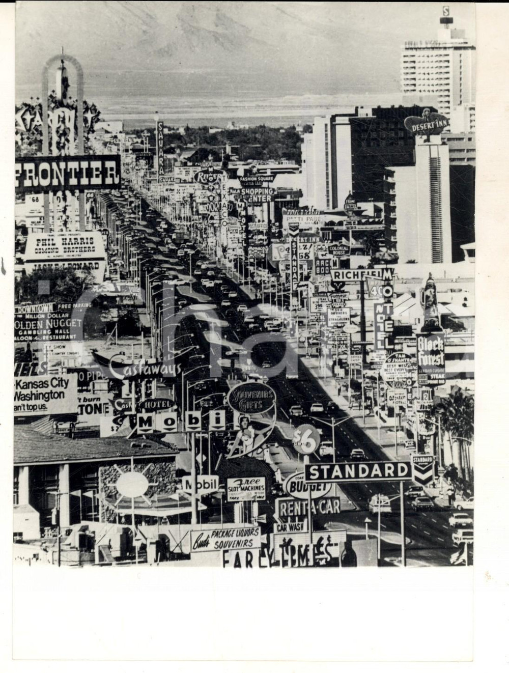 Fotografia d epoca originale 1972 LAS VEGAS Via centrale e locali notturni pronti per Capodanno Foto 13x18 1