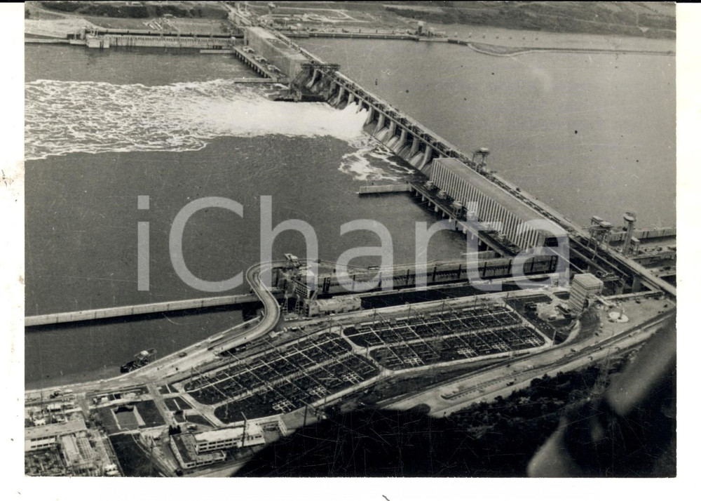 Fotografia d epoca originale 1972 ROMANIA PORTE DI FERRO La nuova centrale idroelettrica sul Danubio Foto 1