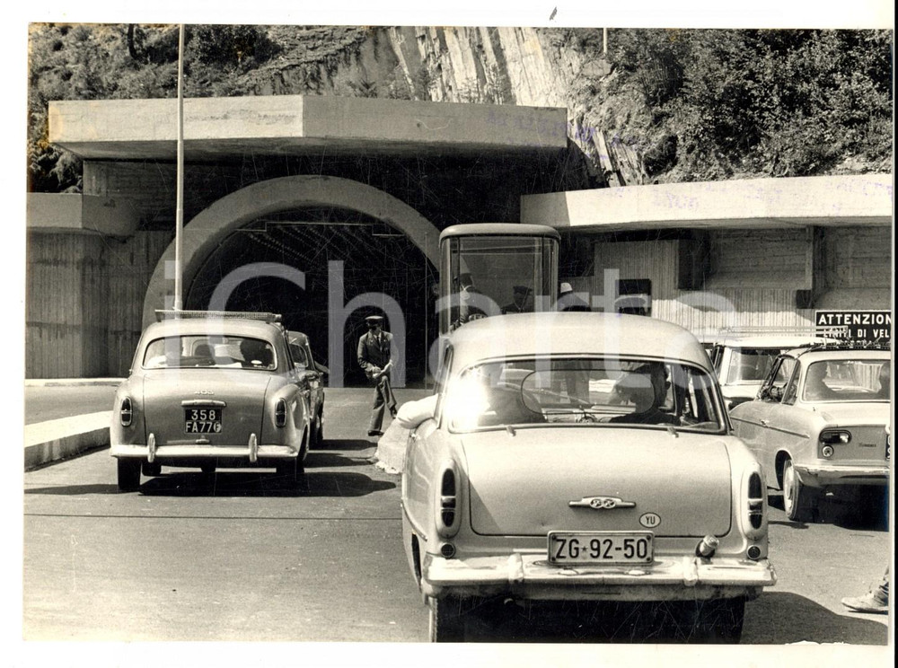 Fotografia d epoca originale 1965 COURMAYEUR Code all apertura del tunnel del MONTE BIANCO Foto 18x13 1