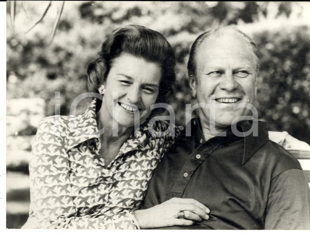 Fotografia d epoca originale 1974 WASHINGTON Ritratto del presidente Gerald FORD con la moglie Foto 18x14 cm 1