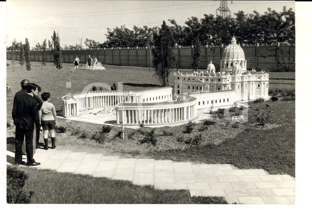Fotografia d epoca originale 1972 CAPRIATE SAN GERVASIO Basilica SAN PIETRO alla nuova MINITALIA Foto 18x13 1