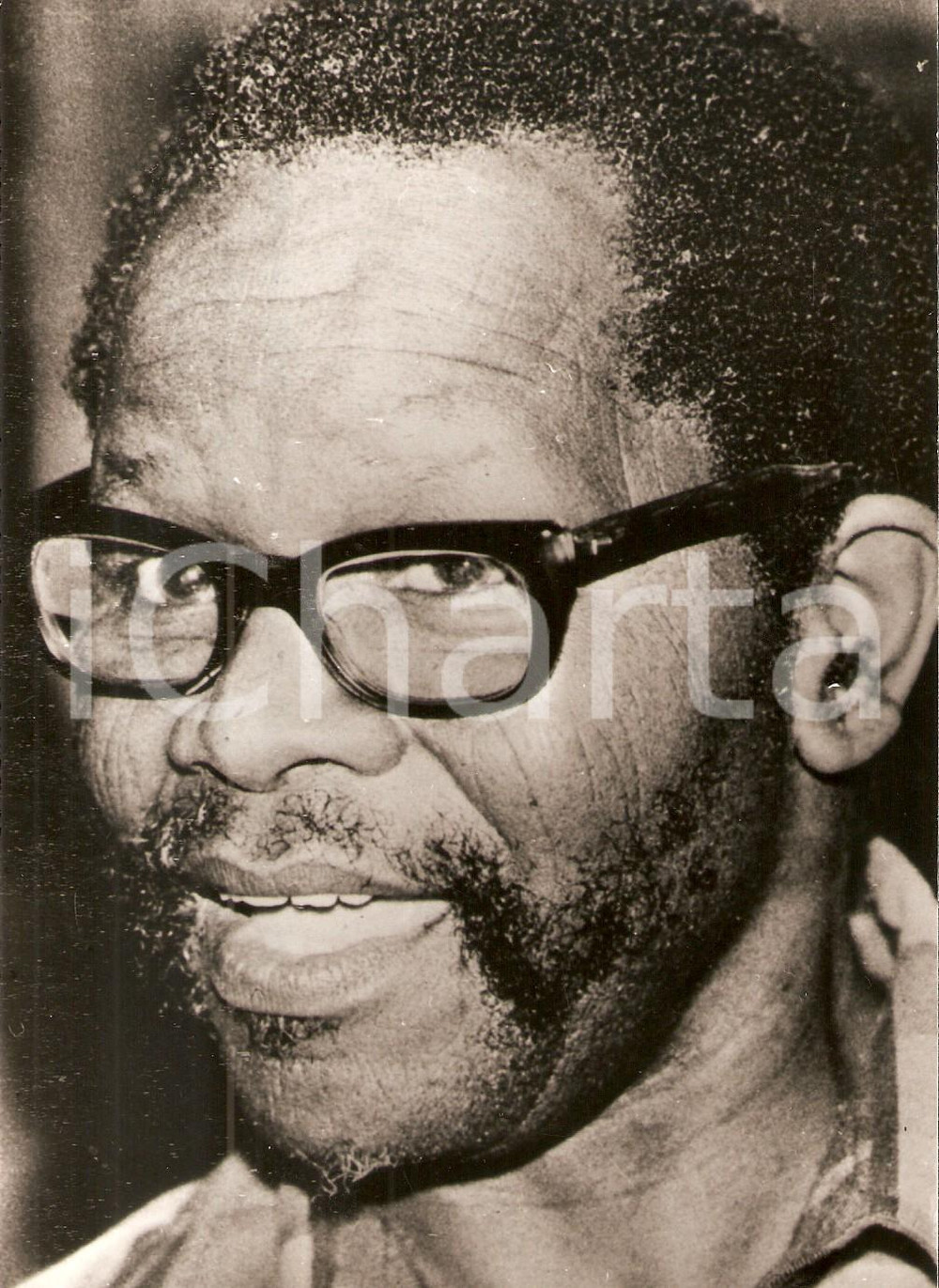 Fotografia d epoca originale 1970 ca SOUTH AFRICA Oliver TAMBO Leader del ANC Ritratto Foto 12x17 cm 1