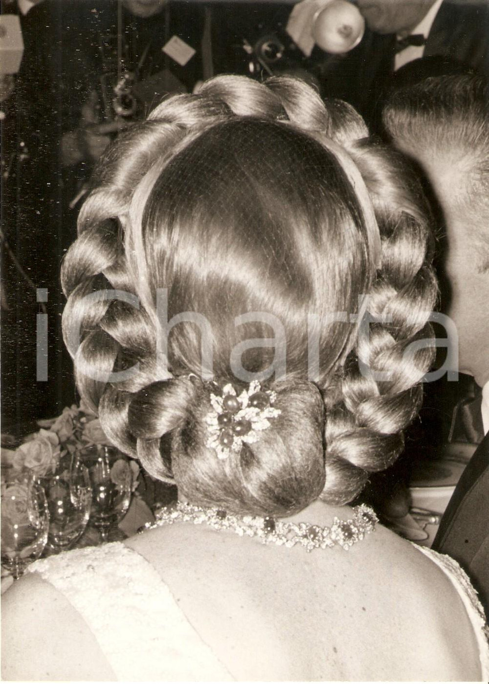 Fotografia d epoca originale 1970 MONTE CARLO  BALLO DELLA ROSA L acconciatura di Grace KELLY Foto 17x13 cm 1