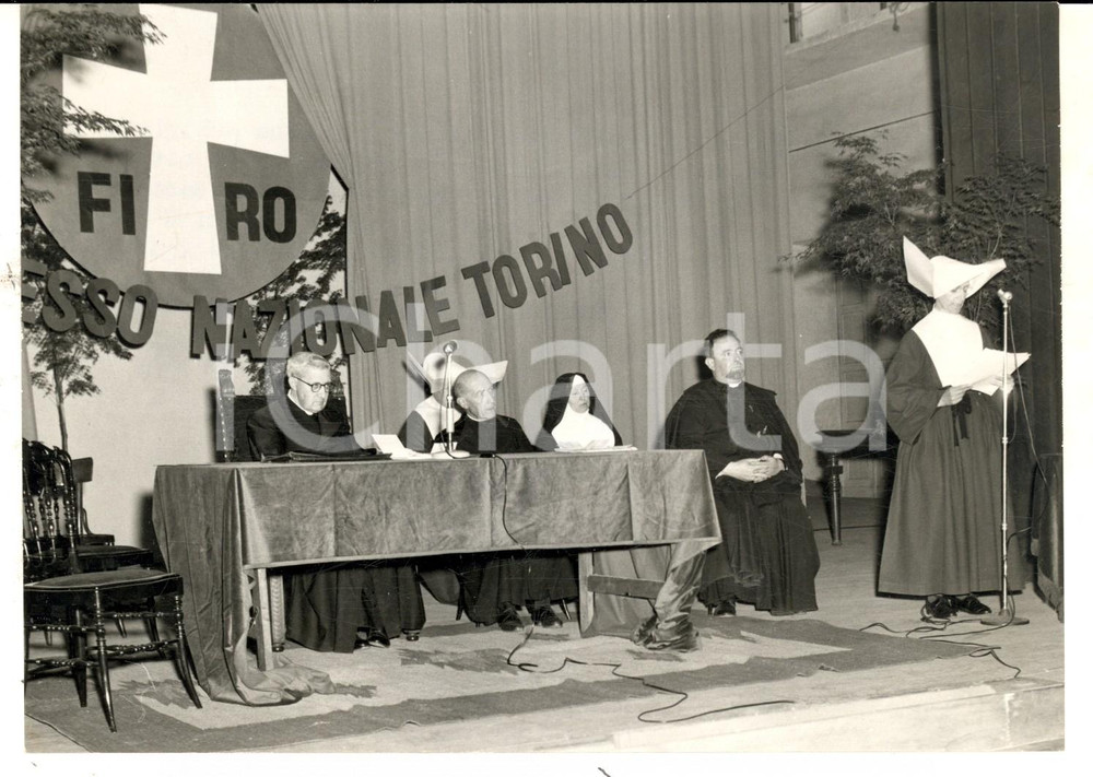 Fotografia d epoca originale 1959 TORINO Convegno Religiose Ospedaliere  Discorso di suor COZZANI Foto 1