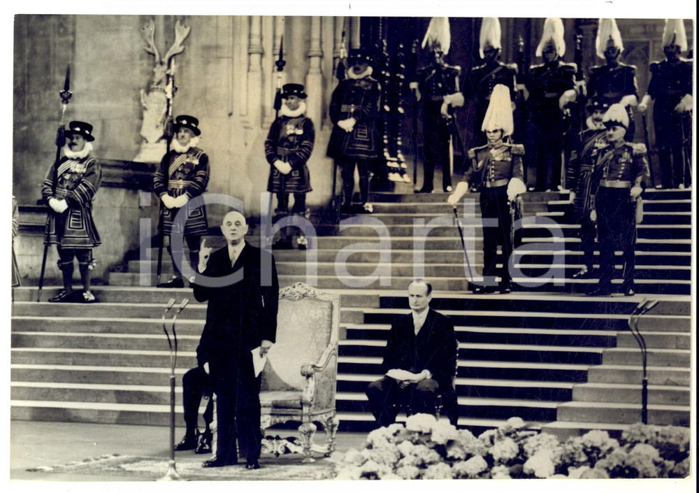 Fotografia d epoca originale 1960 LONDON President Charles DE GAULLE addresses British Parliament Photo 1