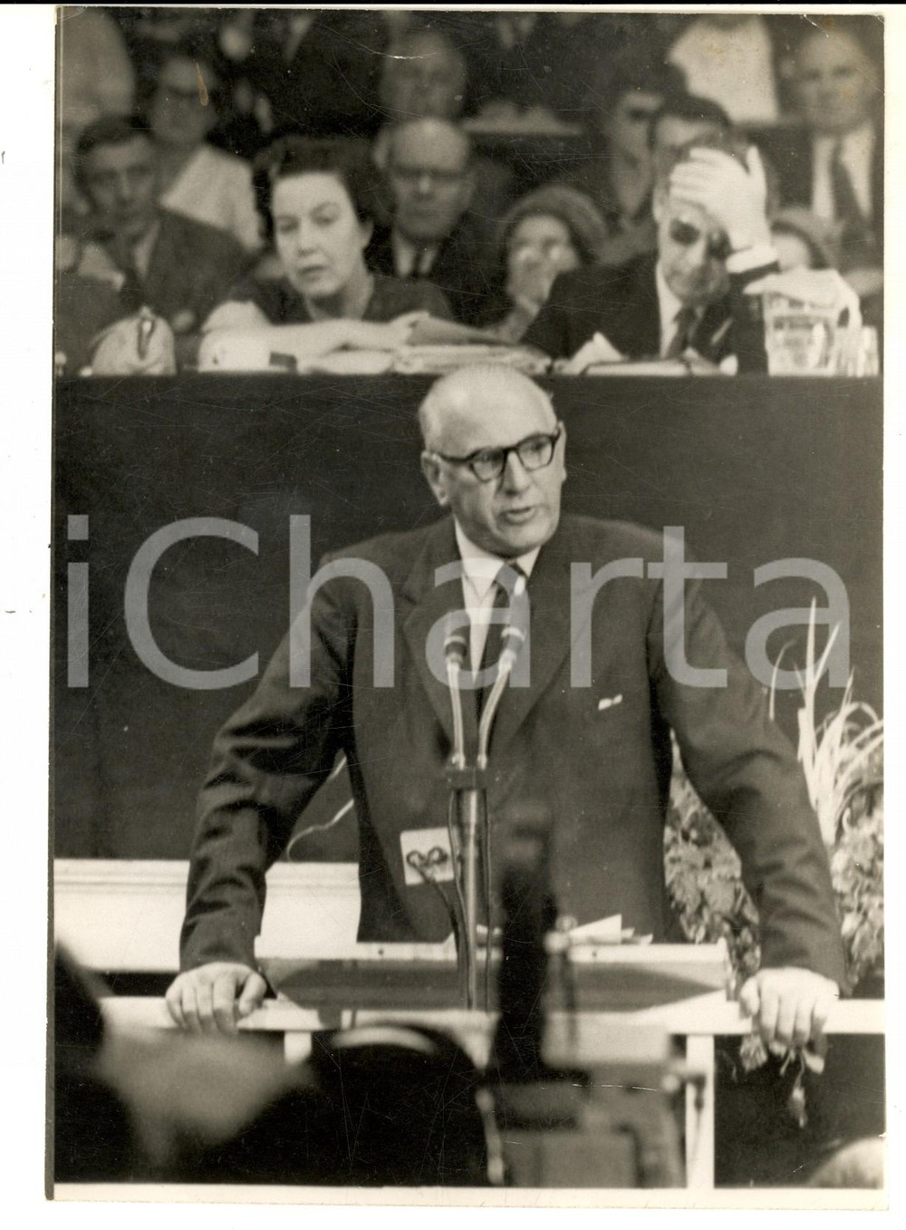 Fotografia d epoca originale 1960 SCARBOROUGH Frank COUSINS speaking at Labour Party conference Photo 1