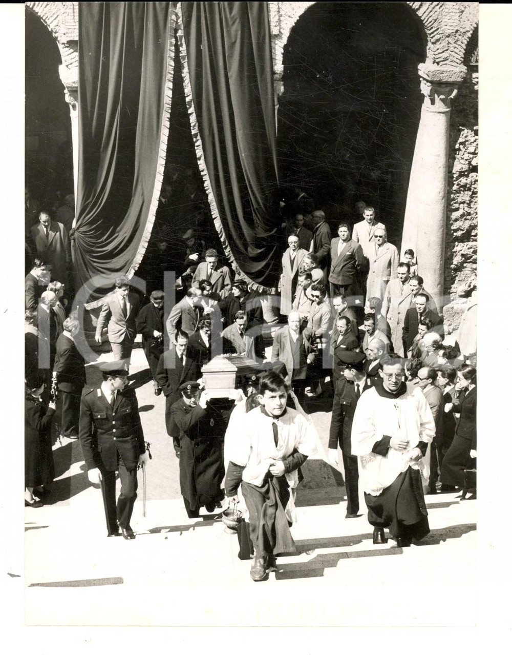 Fotografia d epoca originale 1955 ROMA I funerali del critico Silvio D AMICO Fotografia 13x18 cm 1