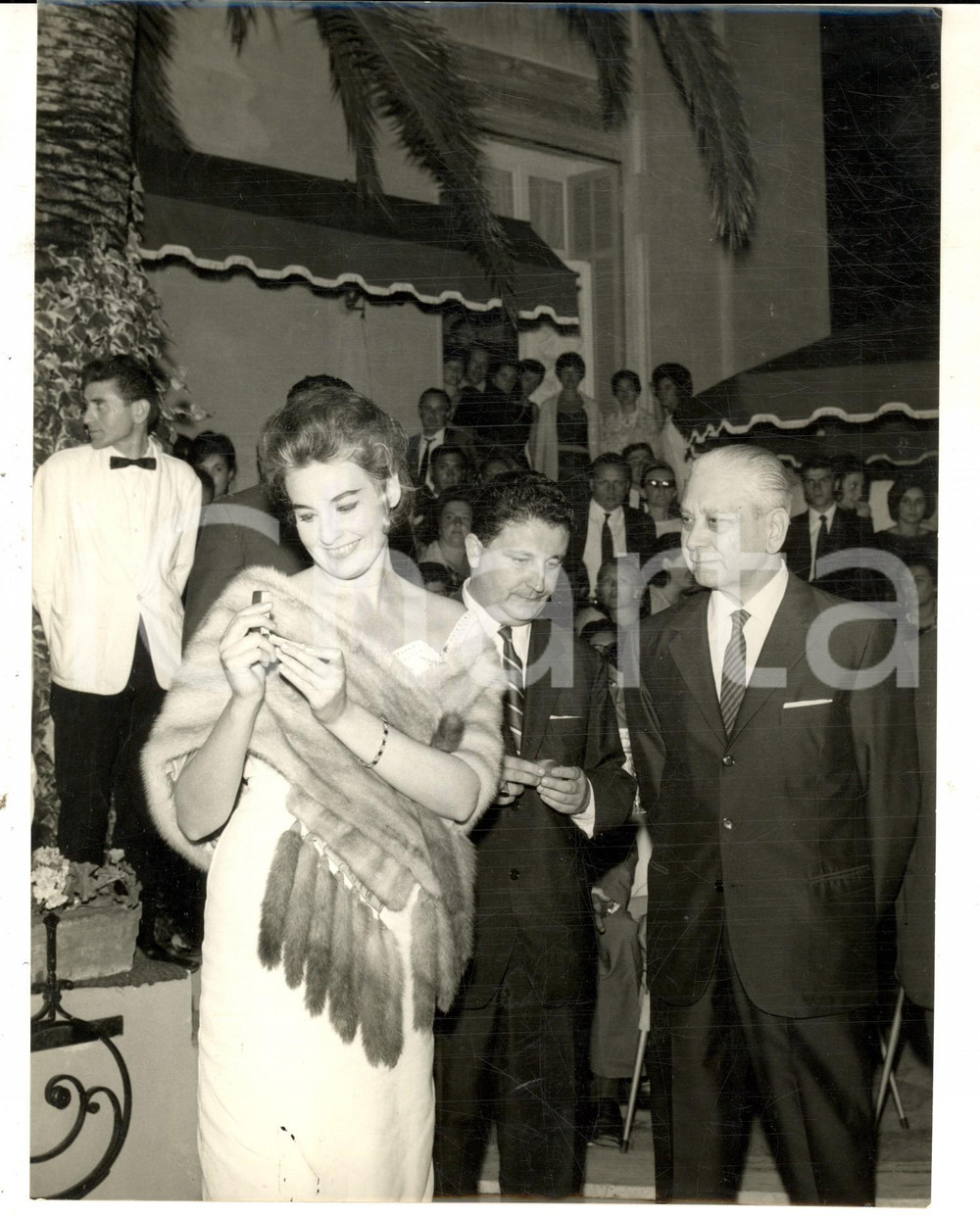 Fotografia d epoca originale 1963 GENOVA PREMIO SPOTORNO Renata MAURO ritira il premio Foto 18x24 1