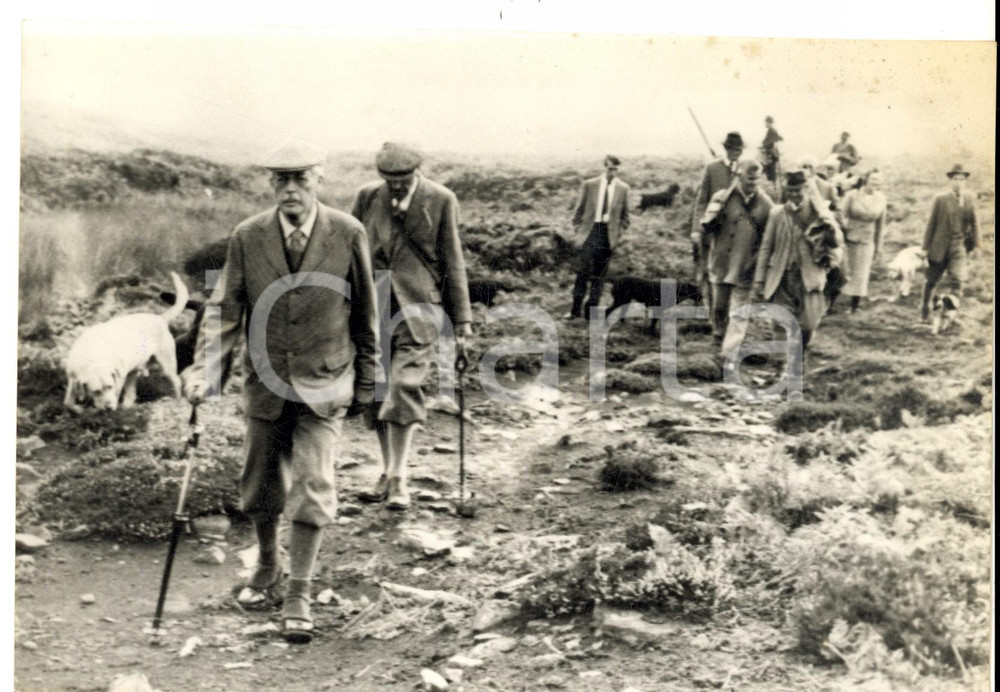 Fotografia d epoca originale 1960 MASHAM YORKSHIRE Harold MacMILLAN across GRIMESGILL MOOR Photo 20x15 1