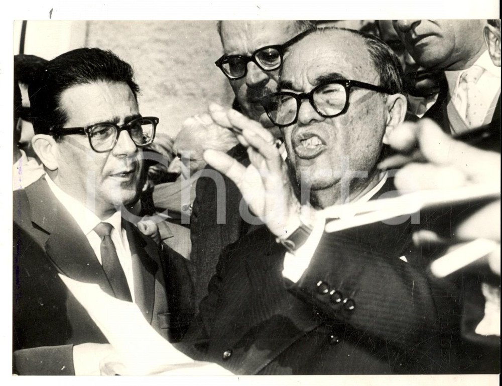 Fotografia d epoca originale 1963 ROMA L archiatra Antonio GASBARRINI durante la malattia di Giovanni XXIII 1