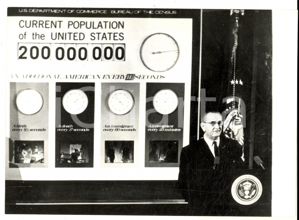 Fotografia d epoca originale 1967 WASHINGTON Lyndon JOHNSON annuncia quota 200 milioni di abitanti USA Foto 1