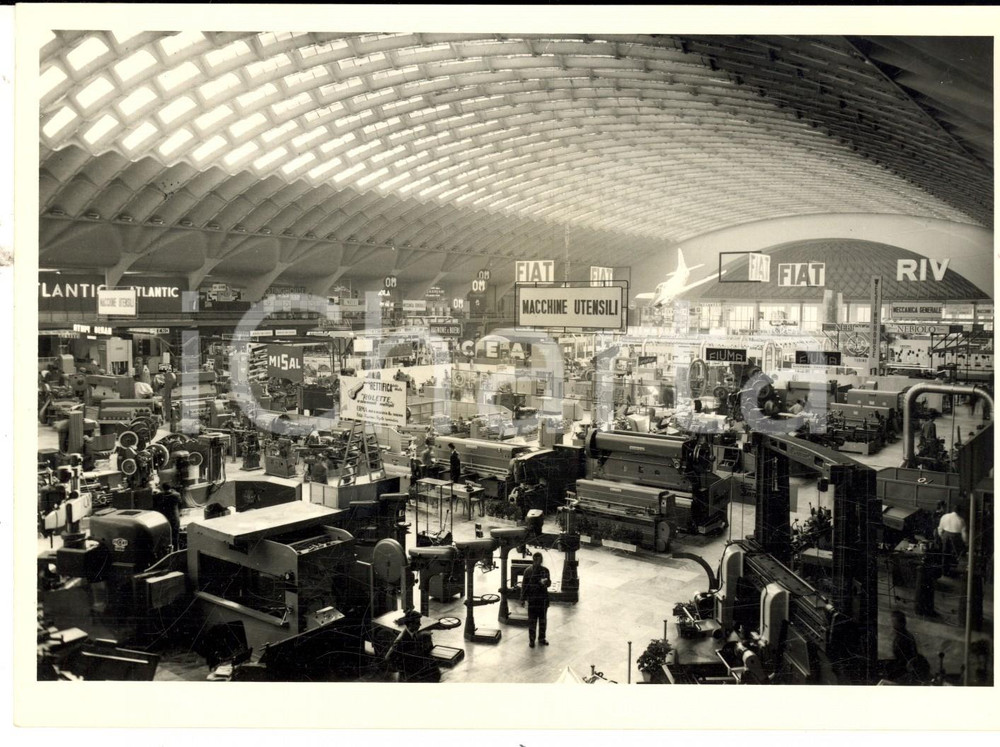 Fotografia d epoca originale 1958 TORINO VIII Mostra Internazionale della TECNICA  Veduta interna Foto 1