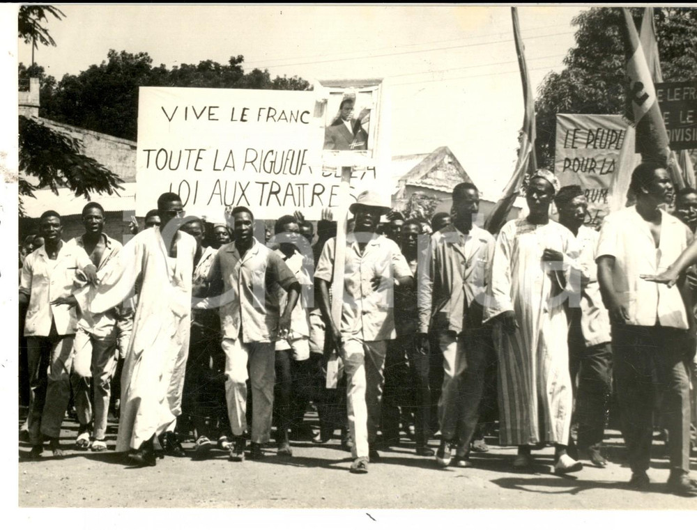 Fotografia d epoca originale 1962 MALI Disordini e manifestazioni contro la divisione dello Stato Foto 18x13 1