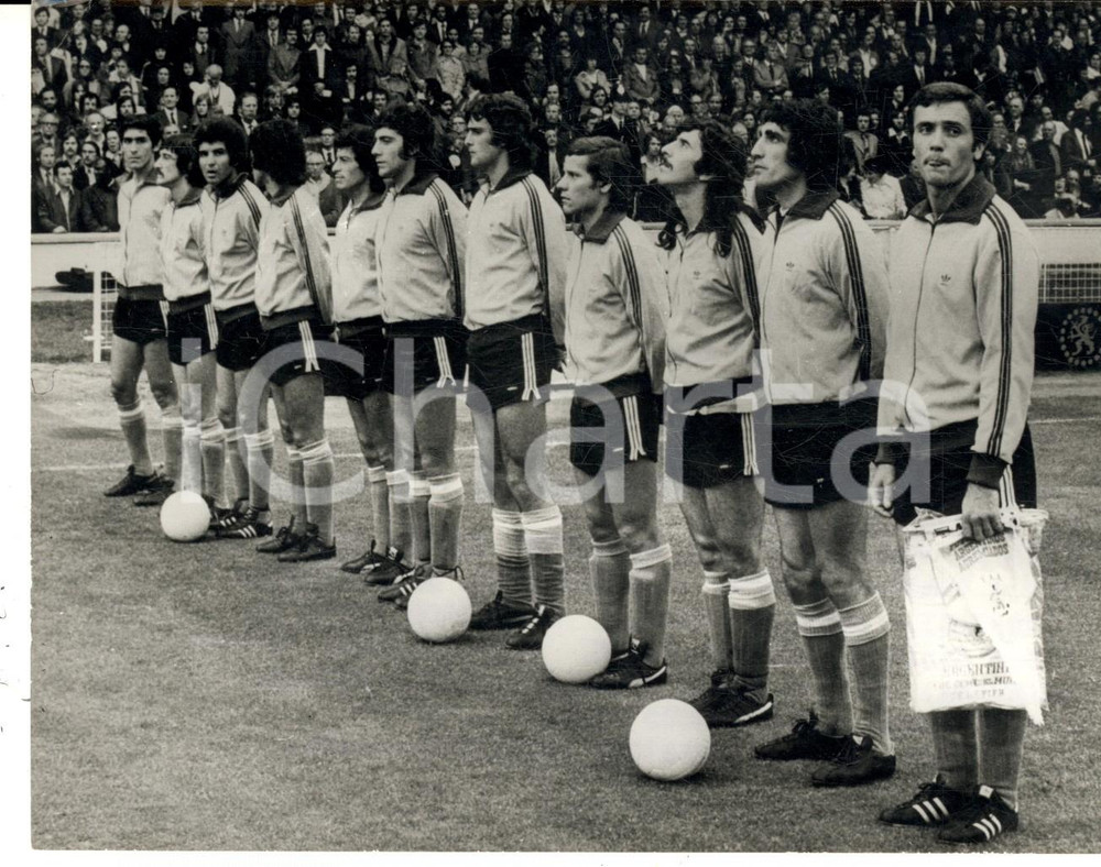 Fotografia d epoca originale 1974 WEMBLEY CALCIO La squadra dell ARGENTINA contro l Inghilterra Foto 18x14 1