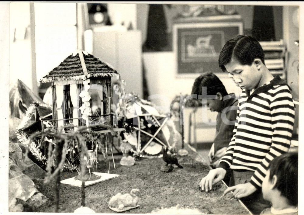 Fotografia d epoca originale 1966 MILANO Fondazione DON GNOCCHI Natale per i bambini mutilati del Vietnam 1