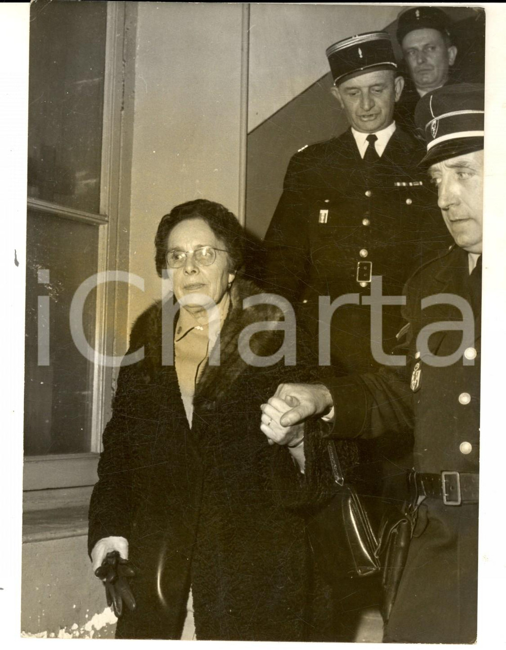 Fotografia d epoca originale 1961 BORDEAUX Marie BESNARD, empoisonneuse de Loudun, pendant le procÃ¨s Photo 1