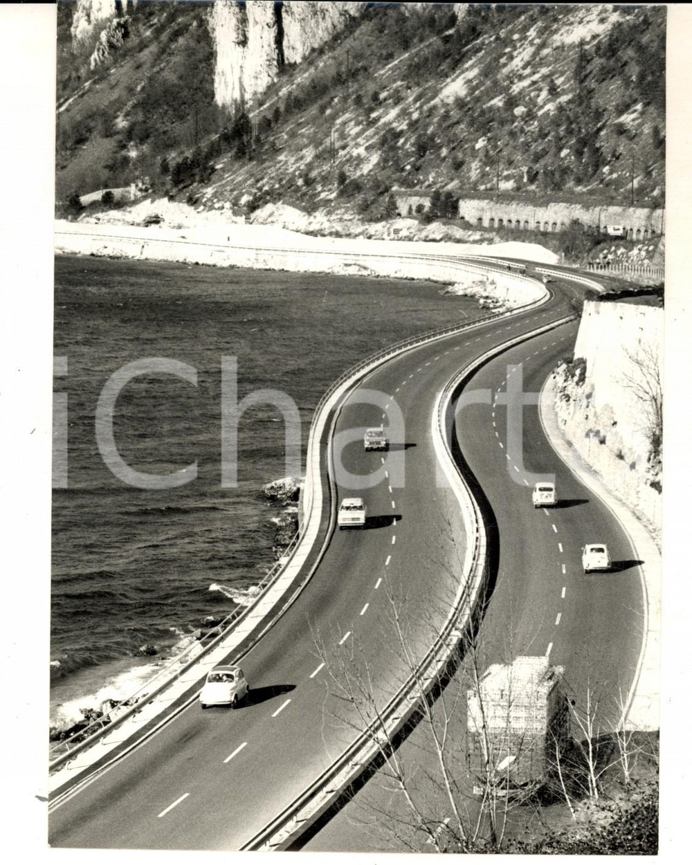 Fotografia d epoca originale 1967 MILANOLECCO Veduta dell autostrada con il raddoppio Foto 14x18 cm 1
