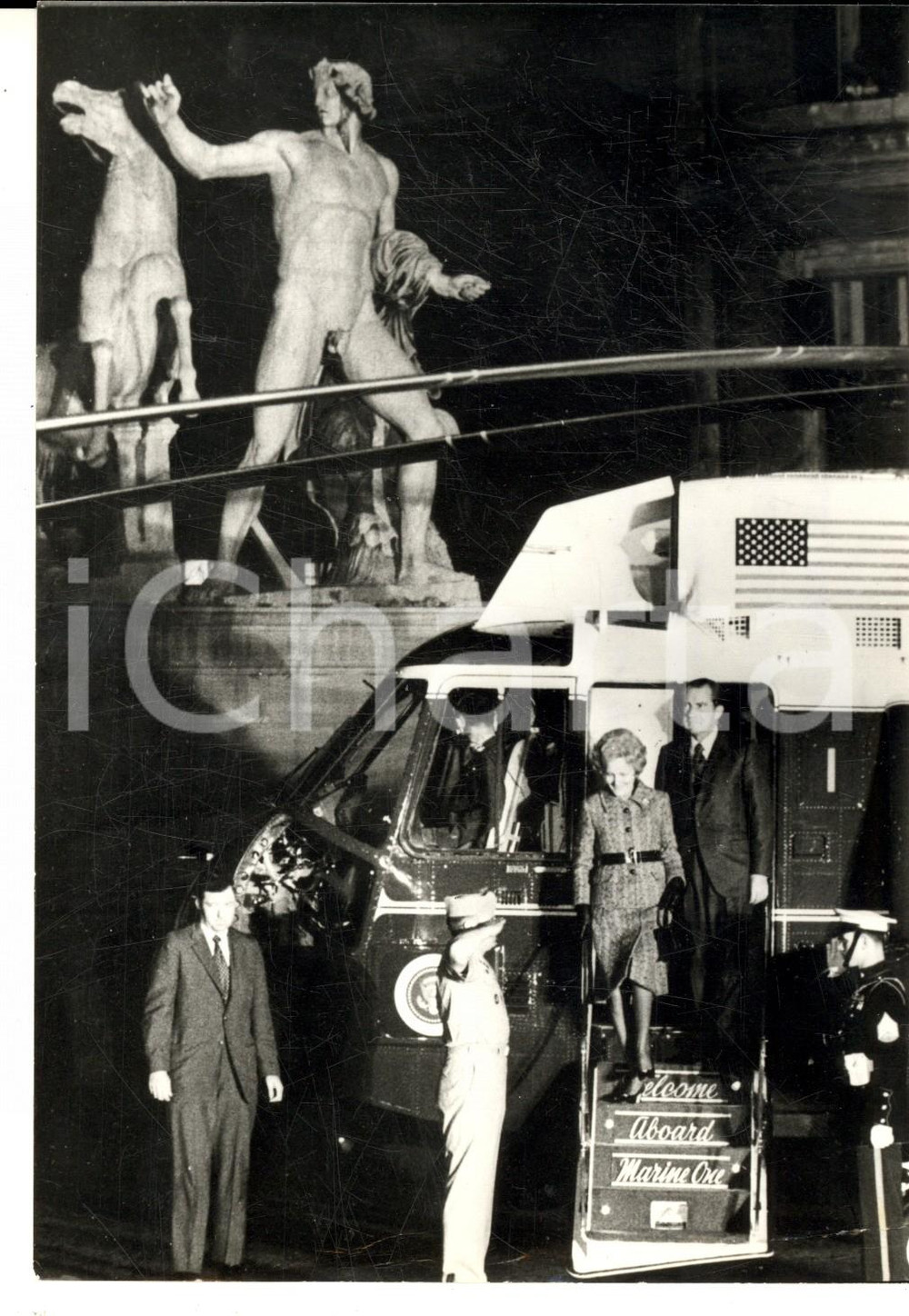 Fotografia d epoca originale 1970 ROMA Presidente Richard NIXON arriva al Quirinale con la moglie Foto 1