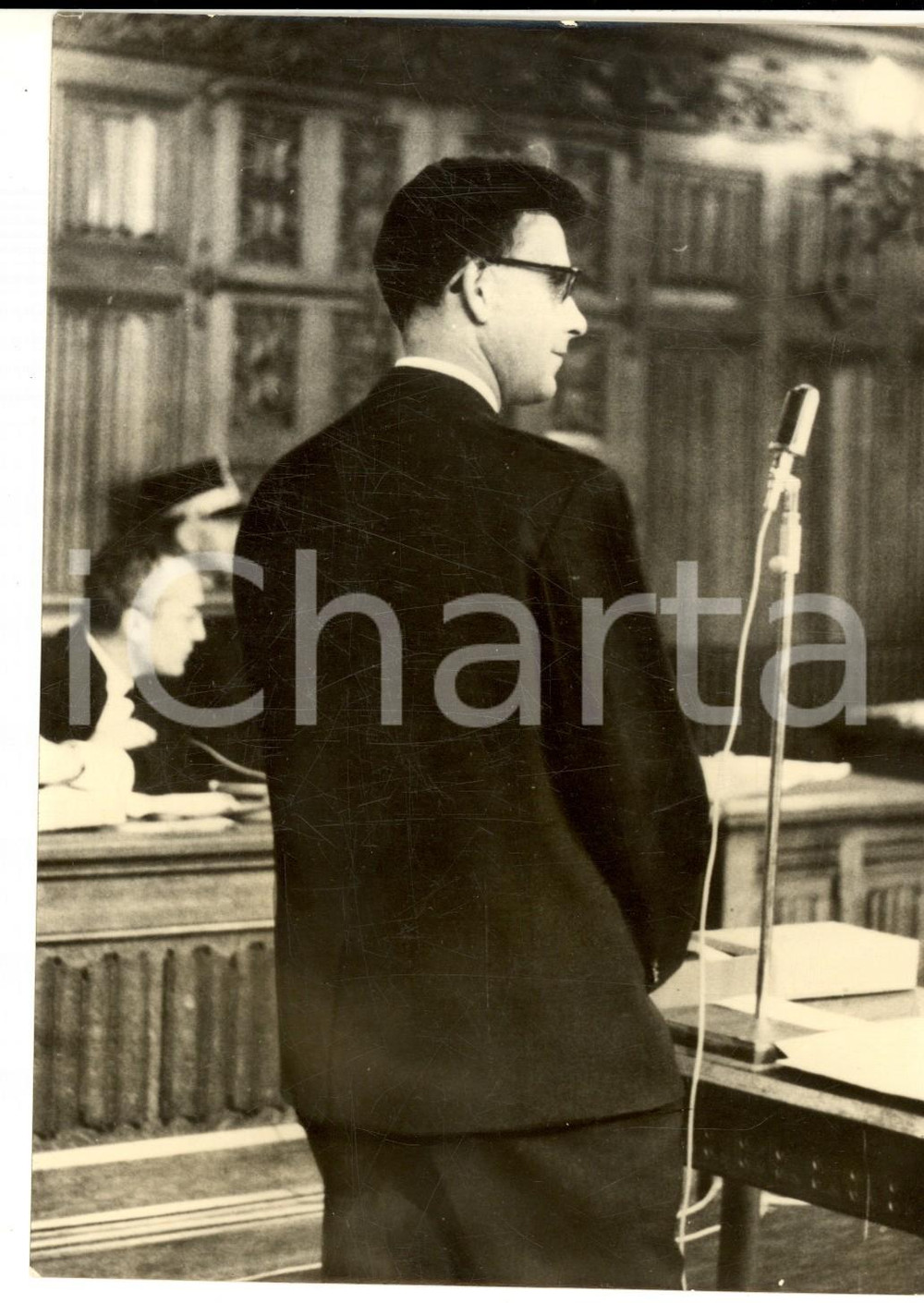 Fotografia d epoca originale 1962 LIEGI Processo VANDEPUT Deposizione del dr. WEERTS imputato Foto 1