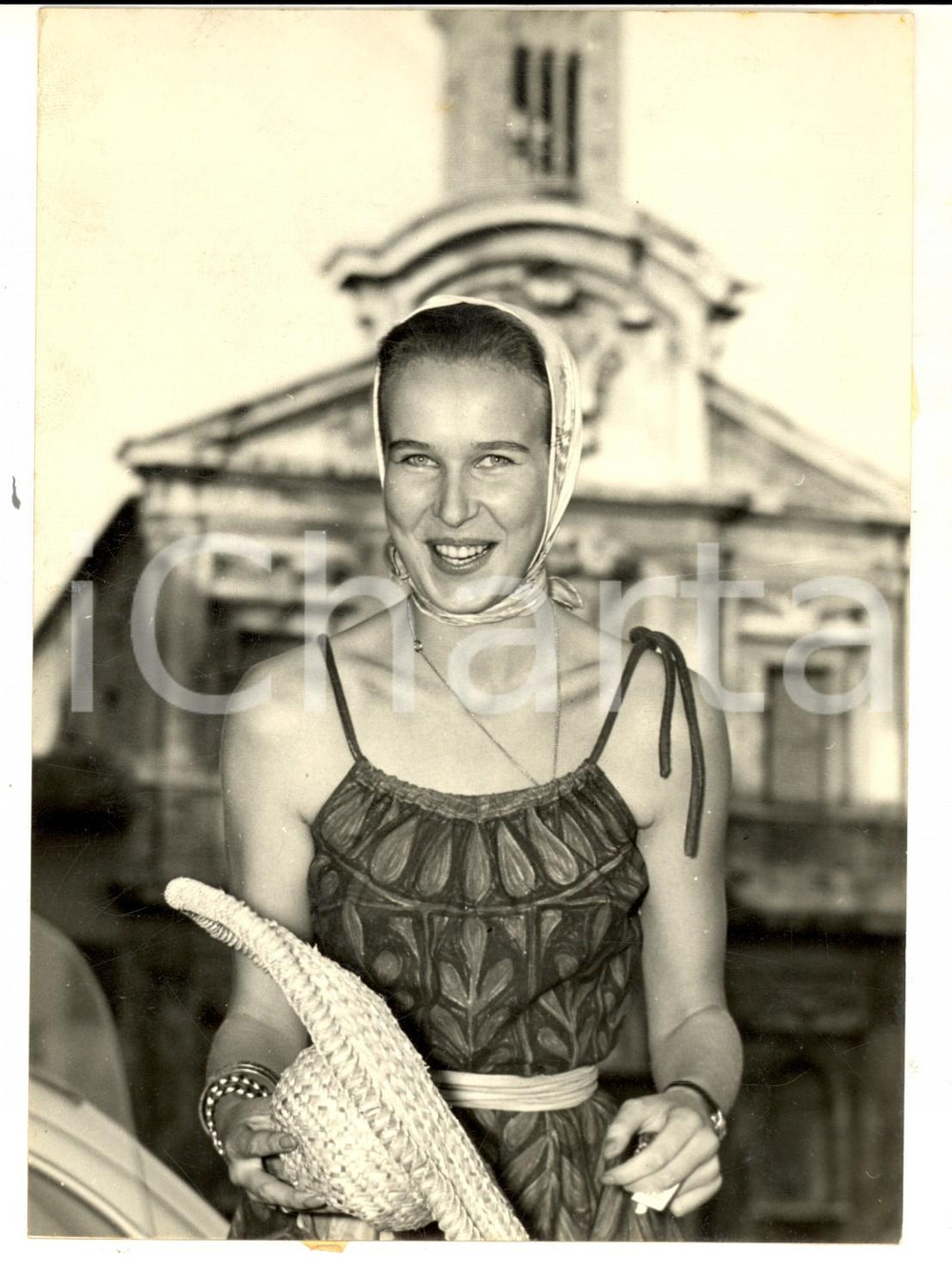 Fotografia d epoca originale 1958 FIRENZE VILLA DEMIDOFF Maria Gabriella di SAVOIA in visita a Maria Pia 1