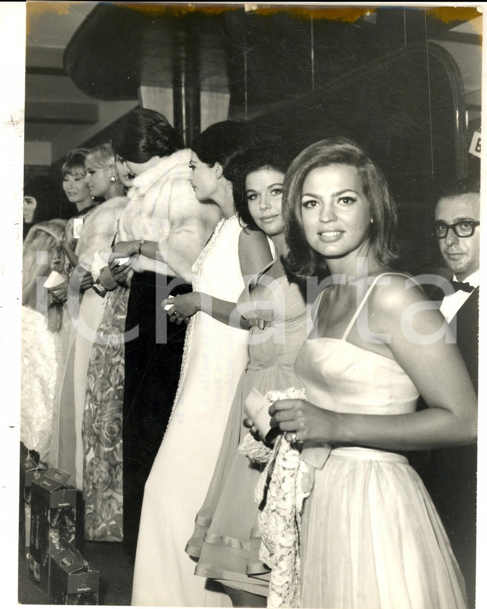 Fotografia d epoca originale 1965 CORTINA D AMPEZZO Ira von FURSTENBERG al concorso per LADY EUROPA Foto 1