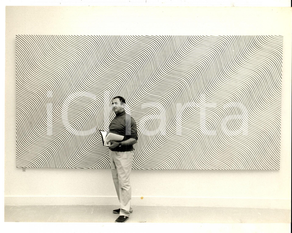 Fotografia d epoca originale 1968 VENEZIA Biennale d Arte  L opera di ARMAN unico artista non ritirato Foto 1
