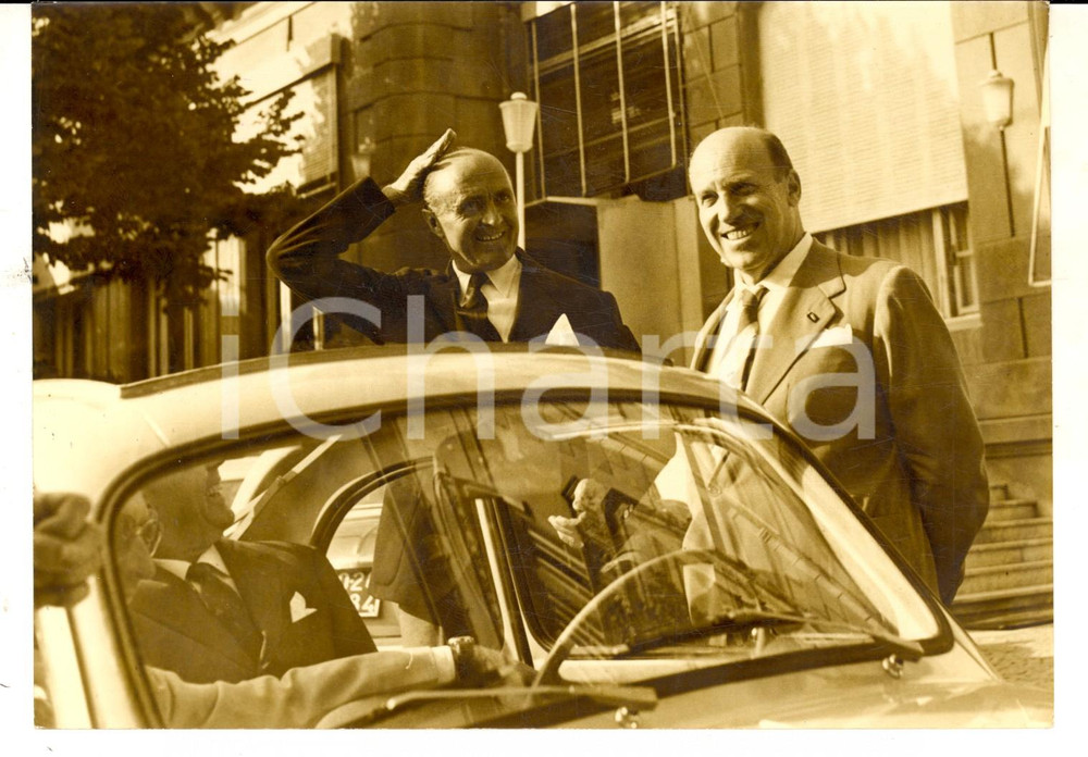 Fotografia d epoca originale 1957 AUTOMOBILISMO SAINT VINCENT Louis CHIRON al raduno degli ex piloti Foto 1