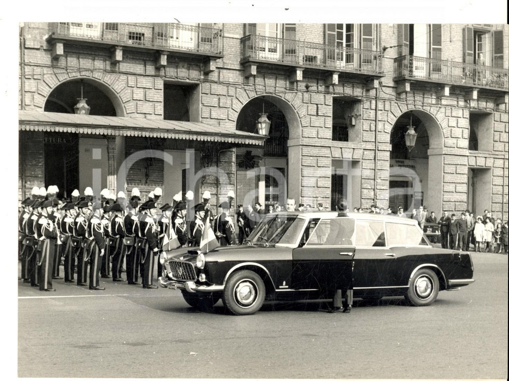 Fotografia d epoca originale 1963 TORINO ESPOSIZIONI Salone Automobile  Arrivo del presidente Antonio SEGNI 1