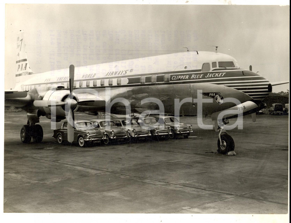 Fotografia d epoca originale 1956 LONDON AIRPORT New airliner DOUGLAS DC7 for PAN AMERICAN Photo 20x14 cm 1