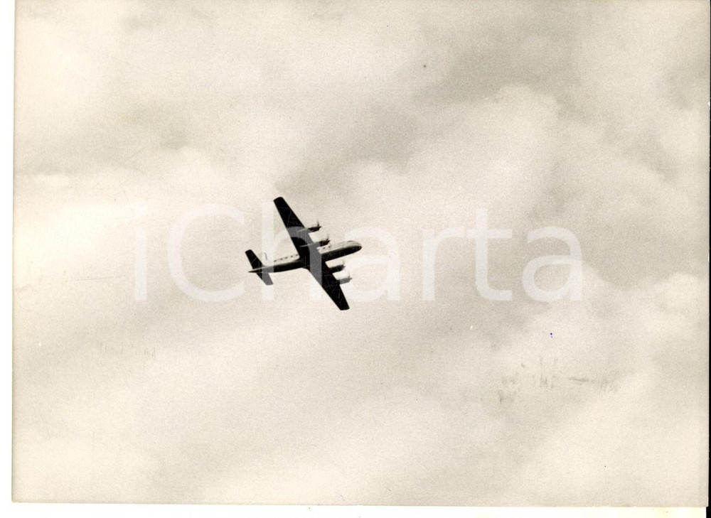 Fotografia d epoca originale 1958 MILANO MALPENSA Primo volo del quadrimotore AGUSTA A.Z.8 Foto 18x13 1