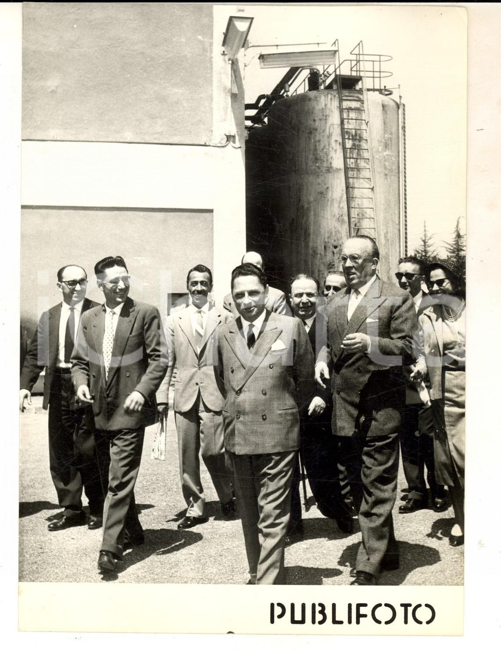 Fotografia d epoca originale 1956 NAPOLI CASORIA Ministro Guido CORTESE visita stabilimenti RHODIATOCE 1