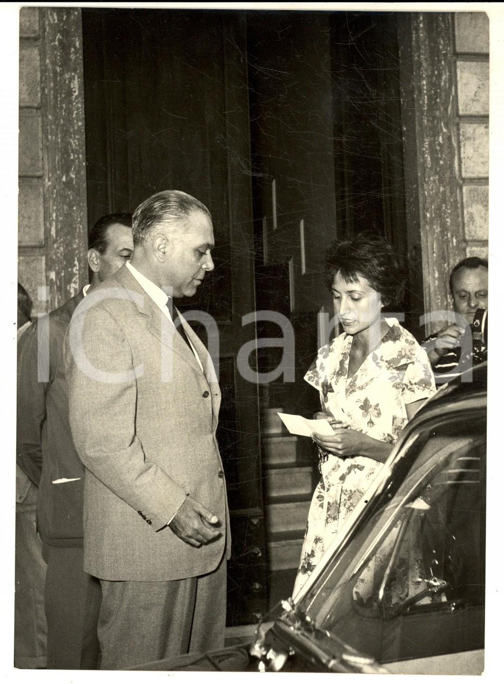 Fotografia d epoca originale 1959 ROMA Bernardo MATTARELLA arriva per omaggio alla salma di don Luigi STURZO 1
