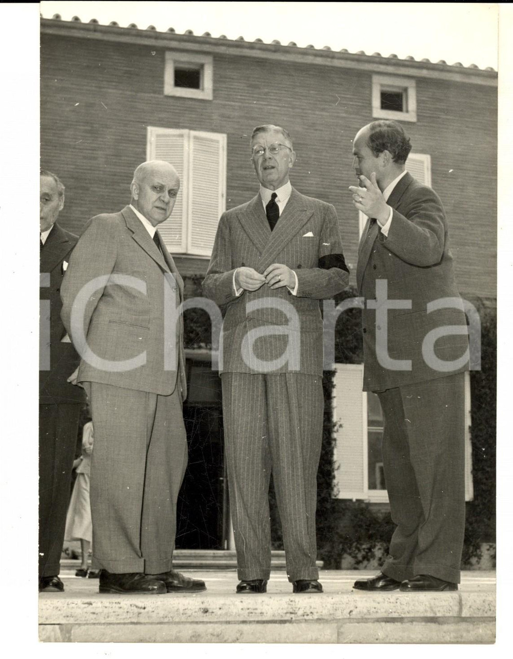 Fotografia d epoca originale 1953 ROMA Re Gustavo di SVEZIA in visita al  Collegio Svedese Fotografia 13x18 1