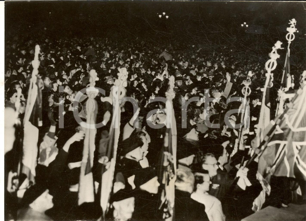 Fotografia d epoca originale 1953 BRUXELLES Folla acclama Giuseppina del BELGIO prossima alle nozze Foto 1