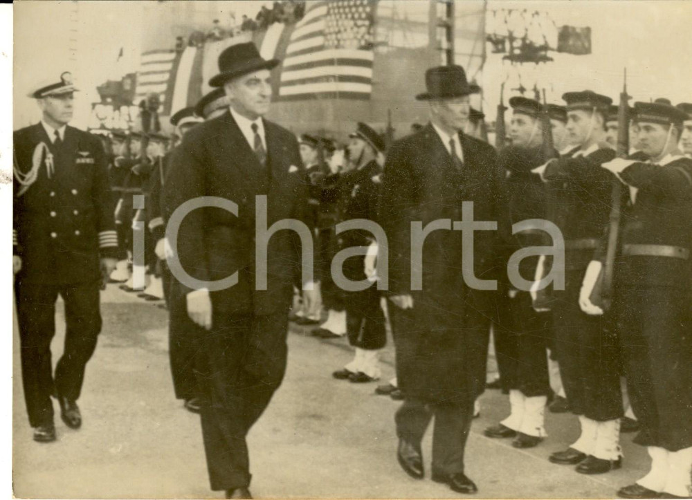 Fotografia d epoca originale 1959 PARIS Dwight EISENHOWER passa in rivista le truppe con Louis JACQUINOT 1