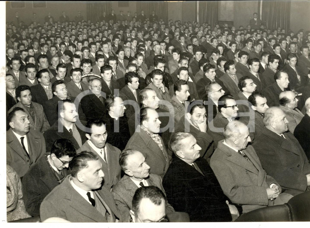 Fotografia d epoca originale 1958 TORINO Cinema VITTORIA Inaugurazione corsi di qualificazione trattoristi 1