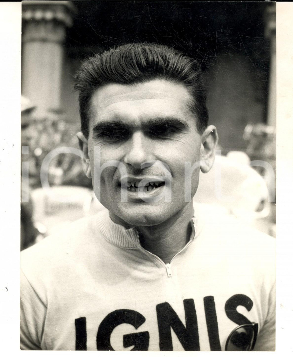 Fotografia d epoca originale 1960 CICLISMO Ritratto di Dino BRUNI corridore per la squadra IGNIS Foto 1
