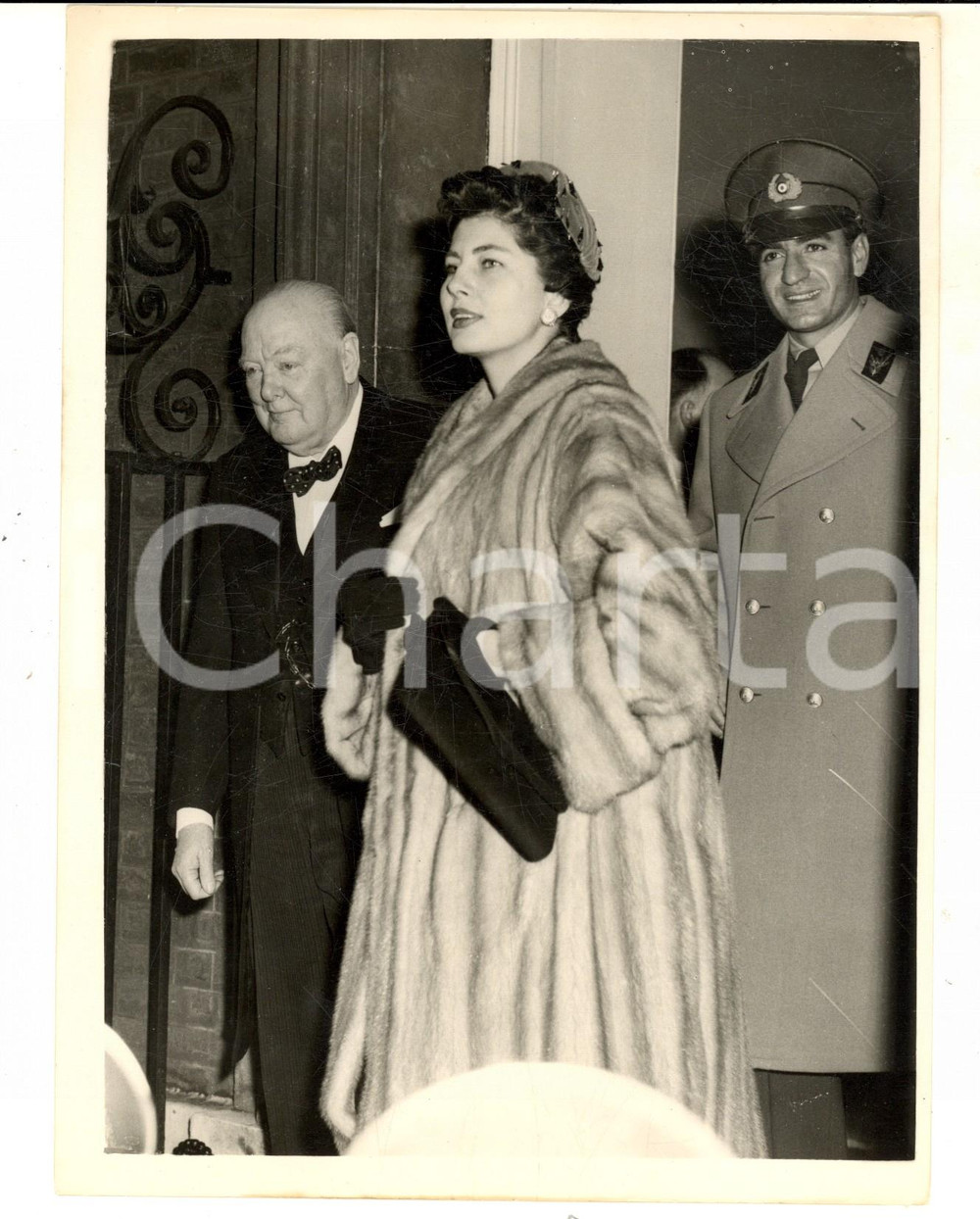 Fotografia d epoca originale 1955 LONDON Shah of Persia and Queen Soraya with Winston CHURCHILL for a lunch 1