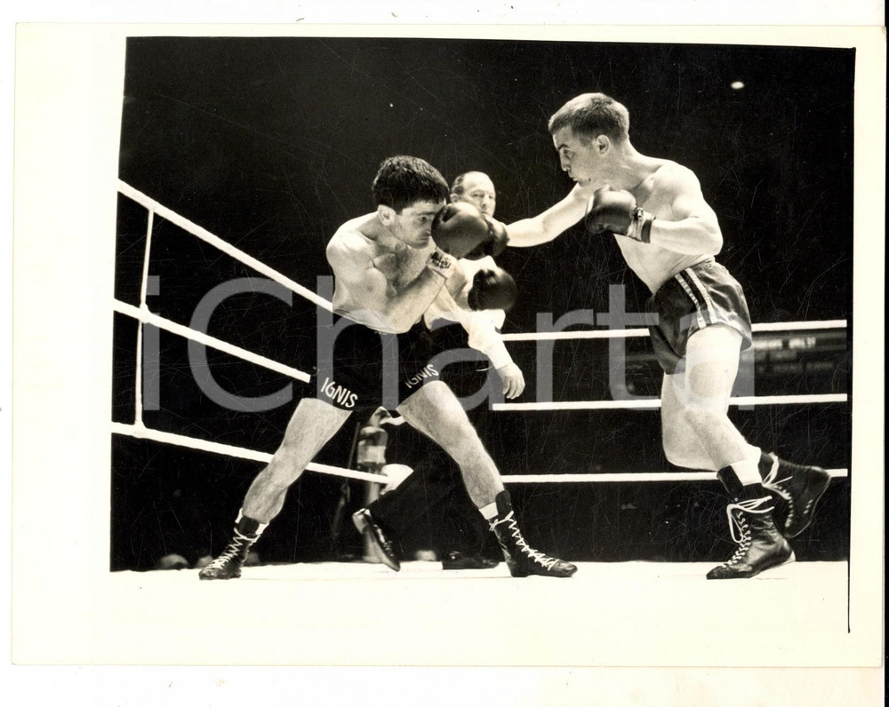 Fotografia d epoca originale 1962 LONDON WEMBLEY BOXE Federico SCARPONI vs Johnny CALDWELL Photo 20x15 1