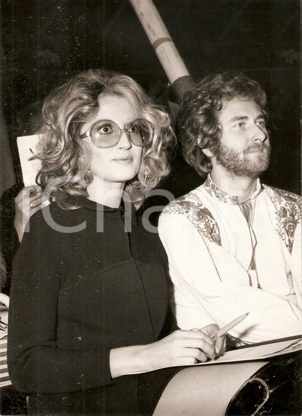 Fotografia d epoca originale 1969 MILANO Circo MEDINI  Mina con il regista Sandro MASSIMINI Foto 14x18 1