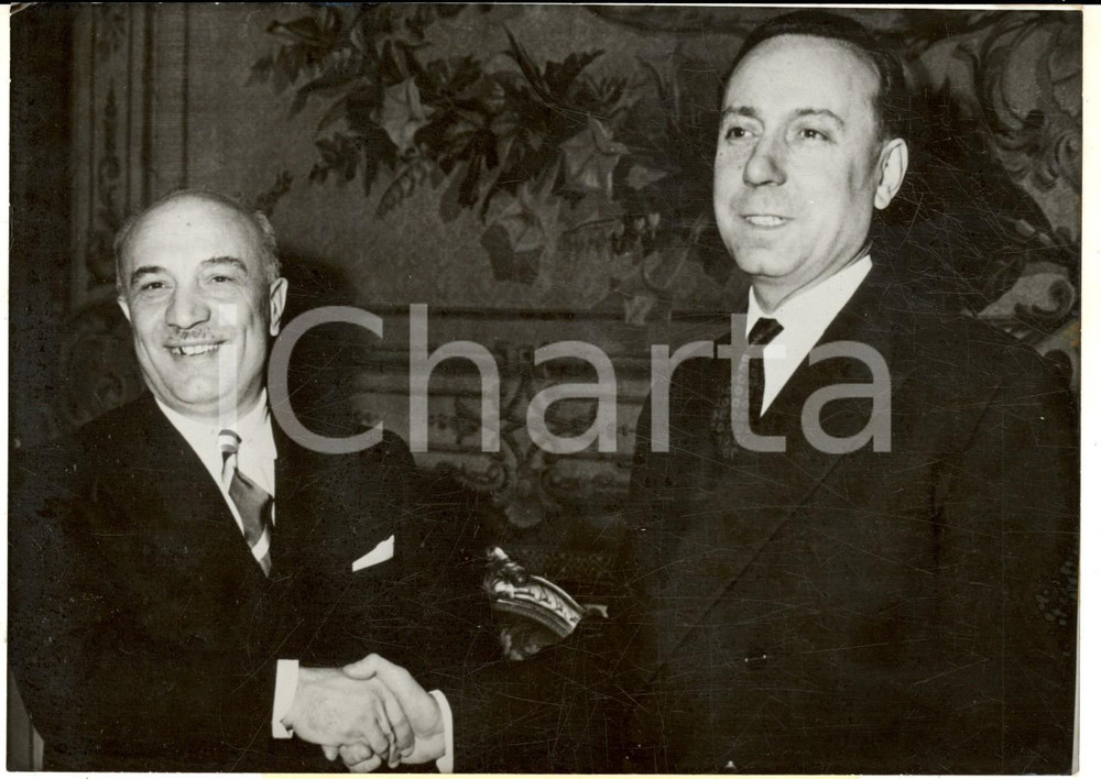 Fotografia d epoca originale 1959 PARIS Hotel MATIGNON Michel DEBRE  incontra Amintore FANFANI Foto 18x14 1