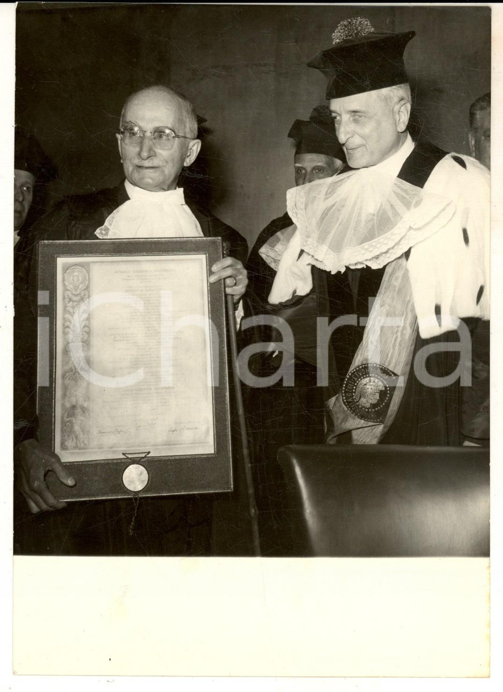 Fotografia d epoca originale 1959 ROMA Luigi EINAUDI riceve laura honoris causa in Scienze Politiche Foto 1