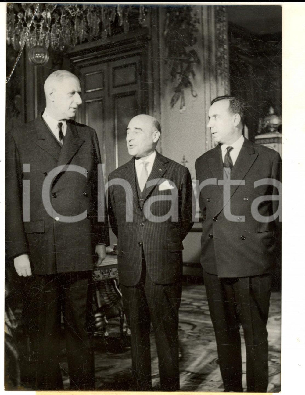 Fotografia d epoca originale 1960 PARIS ELYSEE Charles DE GAULLE con Marcello MATHIAS e Michel DEBRE  Foto 1
