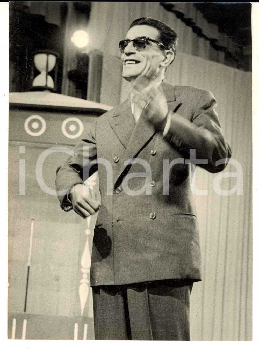 Fotografia d epoca originale 1956  MILANO LASCIA O RADDOPPIA Concorrente Giovanni SAPONARO Foto 18x13 cm 1