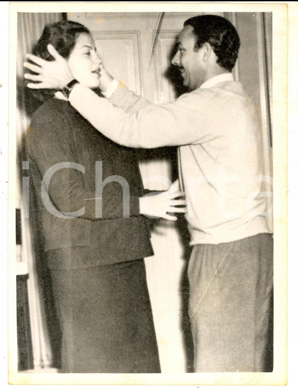 Fotografia d epoca originale 1956 LOSANNA Ira von FURSTENBERG incinta con il marito Alfonso di HOHENLOHE Foto 1