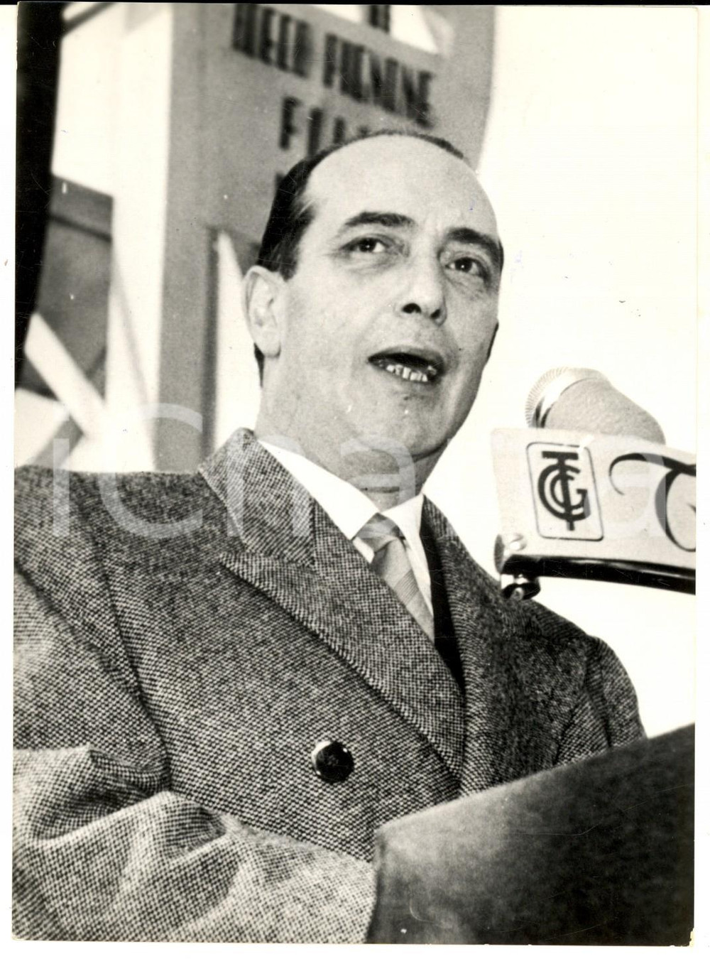 Fotografia d epoca originale 1963 ROMA Ritratto dell on. Fernando TAMBRONI durante un comizio Foto 13x18 1