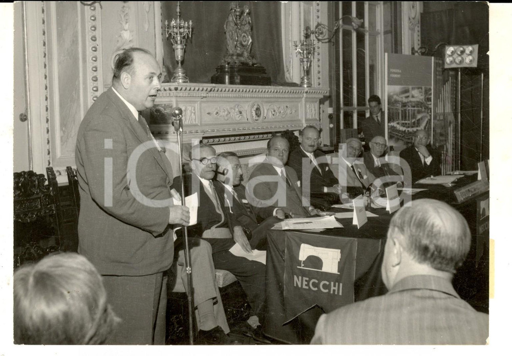 Fotografia d epoca originale 1954 BELLAGIO VILLA SERBELLONI Jack MOFFATT al congresso NECCHI Foto 18x13 1
