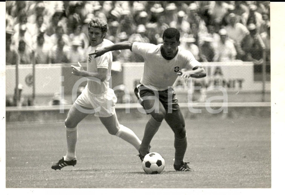 Fotografia d epoca originale 1970 MESSICO MONDIALI CALCIO BrasileInghilterra 10 Azione di JAIRZINHO Foto 1