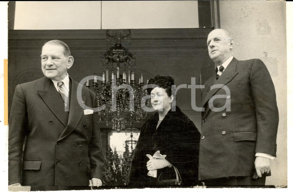 1958 PARIS Général DE GAULLE déjeune à l'ELYSEE avec le président René COTY 