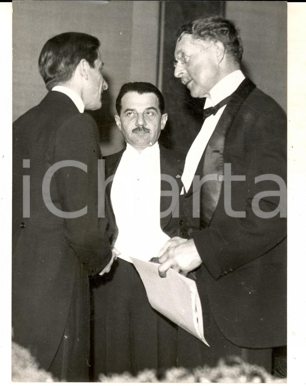 Fotografia d epoca originale 1934 1954 BRUXELLES Jean COCTEAU e Alberto I del Belgio prima dell incidente 1
